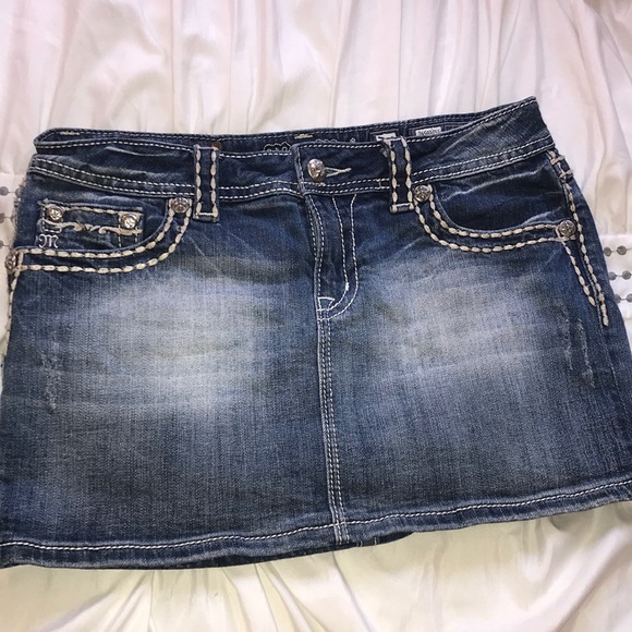 Authentic Miss Me jean skirt - Picture 2 of 5
